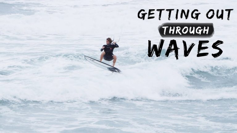 How to Navigate Waves on a Strapless Surfboard