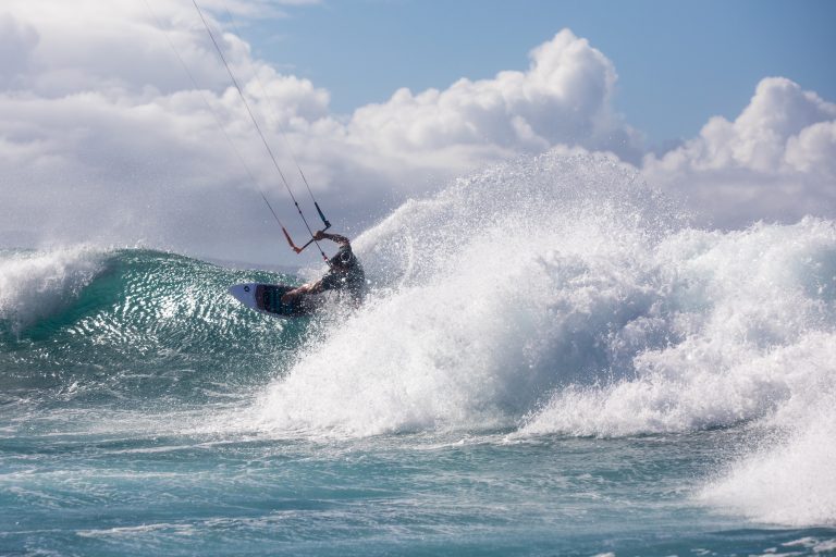 Top 5 Fall Kitesurfing Destinations